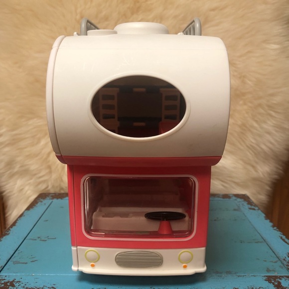 Peppa Pig Camper - sound activation when you push the horn - No Peppas Included - Picture 8 of 9